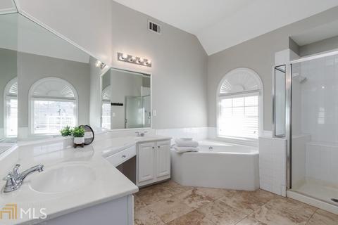3730 Summer Rose Dr, Chamblee, GA 30341 photo 16