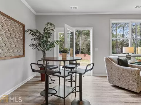 809 Bentley Dr, Fairburn, GA 30213 photo 6