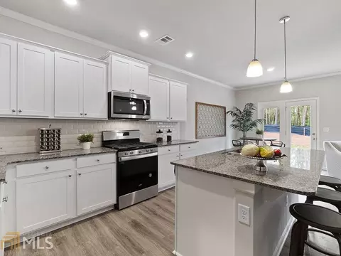 809 Bentley Dr, Fairburn, GA 30213 photo 9