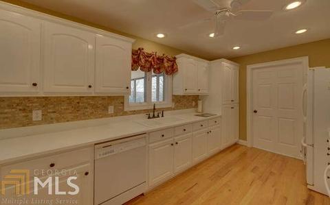 504 Jonathan Pl, Clarkesville, GA 30523 photo 4