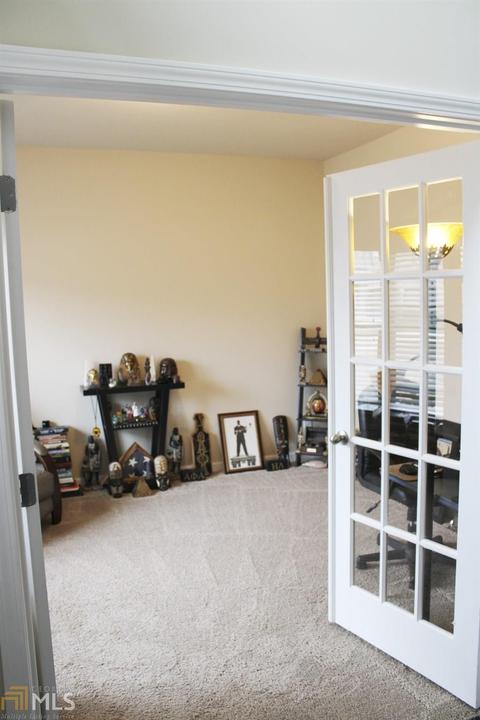 586 Caledon Way, Hampton, GA 30228 photo 4