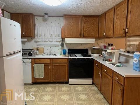 876 Walnut Dr, Monroe, GA 30655 photo 4