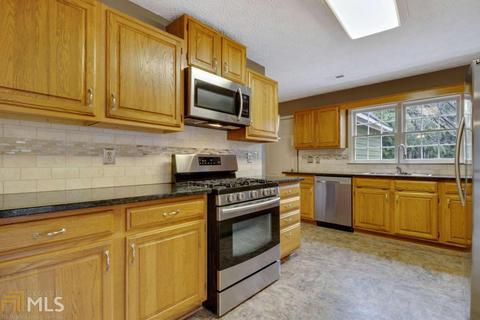 608 Farmbrook Trl, Kennesaw, GA 30144 photo 5