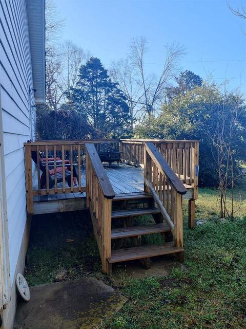 121 Poole Cir, Carnesville, GA 30521 photo 5