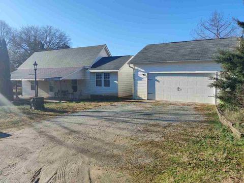 121 Poole Cir, Carnesville, GA 30521 photo 1