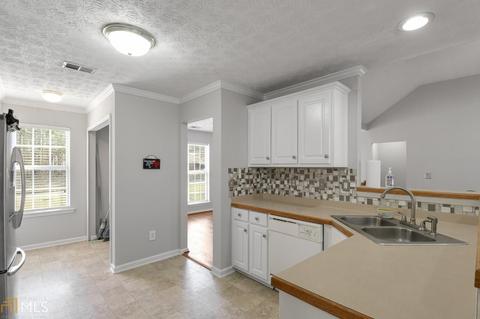 425 Misty Brook Ct, Hampton, GA 30228 photo 11