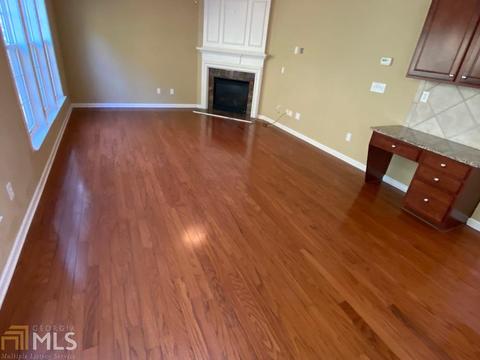 180 Hammersmith Dr, Suwanee, GA 30024 photo 3