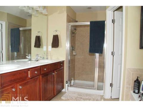 180 Hammersmith Dr, Suwanee, GA 30024 photo 9