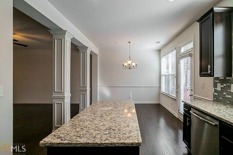 3888 Augustine, Rex, GA 30273 photo 9