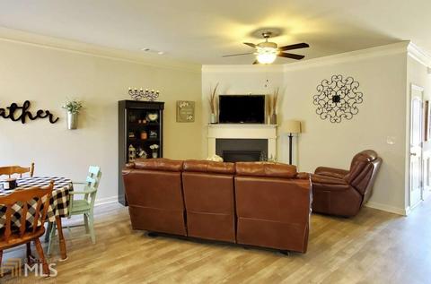 1711 Snapping Ct, Winder, GA 30680 photo 4