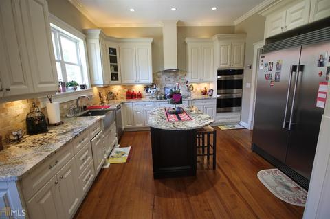 134 W Main St, Rutledge, GA 30663 photo 3