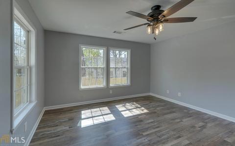 112 Park St, Toccoa, GA 30577 photo 4