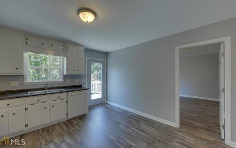 112 Park St, Toccoa, GA 30577 photo 9