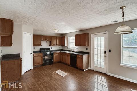 433 Kimberwick Dr, Hampton, GA 30228 photo 9