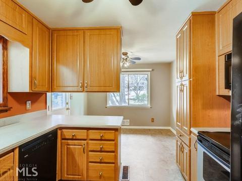 1478 Hammack Dr, Morrow, GA 30260 photo 12