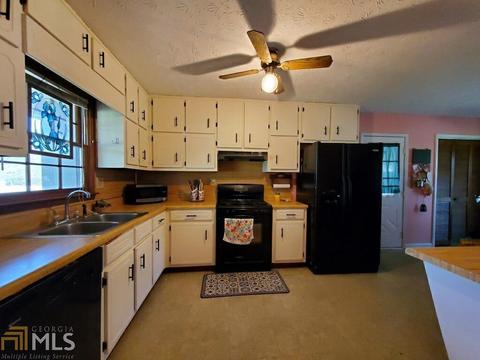 214 Orchard Rd, Rex, GA 30273 photo 3