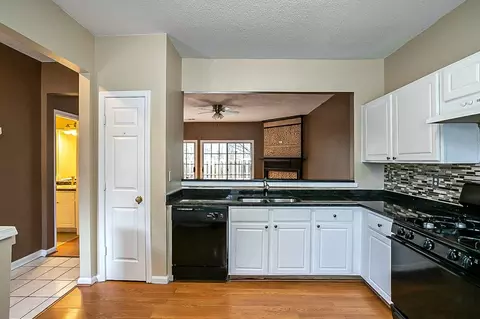 3743 Berkeley Xing, Duluth, GA 30096 photo 7