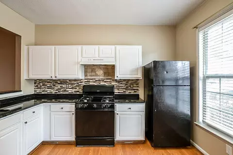 3743 Berkeley Xing, Duluth, GA 30096 photo 2