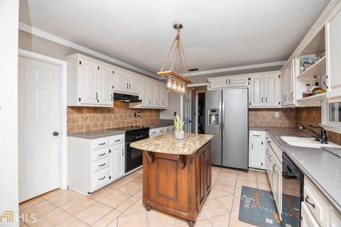 207 Sturbridge Dr, Lagrange, GA 30240 photo 5