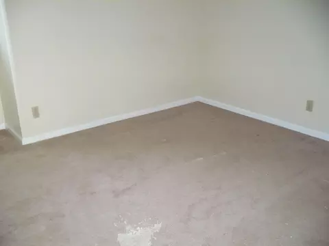 900 S Willowcrest Way, Lagrange, GA 30241 photo 6