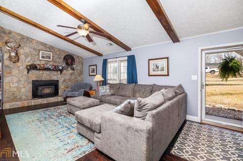 121 Shady Oaks Dr, Lagrange, GA 30240 photo 2