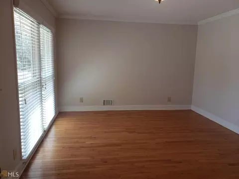 730 Honeysuckle Rd, Gainesville, GA 30501 photo 9