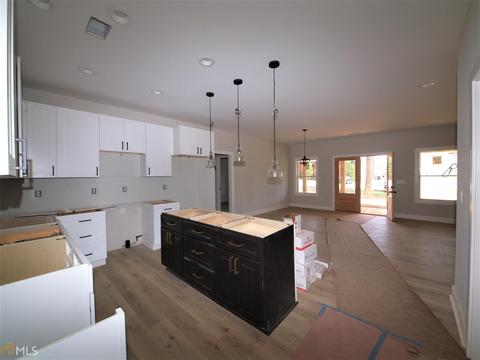 1007 Commerce St, Madison, GA 30650 photo 5