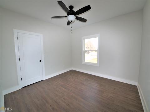 1009 Commerce St, Madison, GA 30650 photo 10