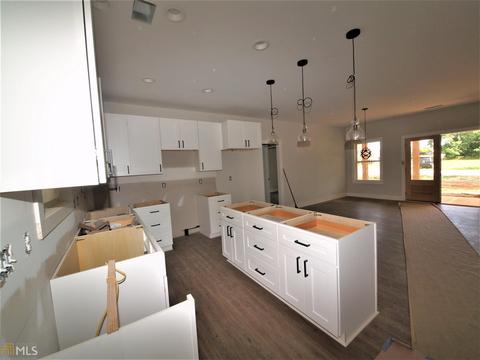 1009 Commerce St, Madison, GA 30650 photo 6