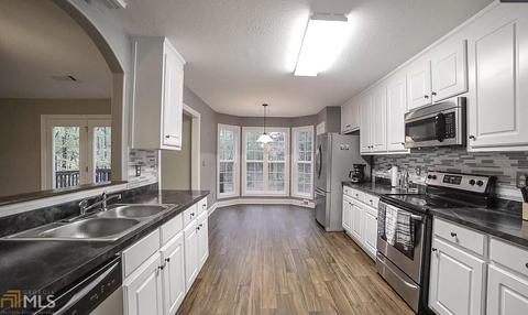 366 Elizabeth Ct, Colbert, GA 30628 photo 9
