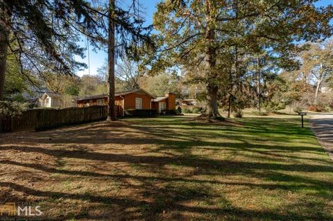 1963 Plantation Ln, Chamblee, GA 30341 photo 4
