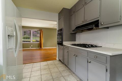 1963 Plantation Ln, Chamblee, GA 30341 photo 14