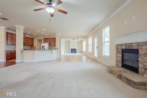 7671 Brazos Trl, Fairburn, GA 30213 photo 13