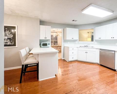 3925 Fallbrook Dr, Duluth, GA 30096 photo 9