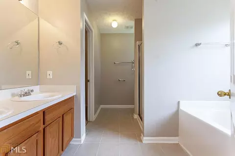 165 Homeplace Dr, Covington, GA 30016 photo 4