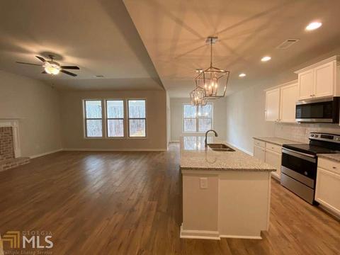 231 Greystone Ct, Winder, GA 30680 photo 4
