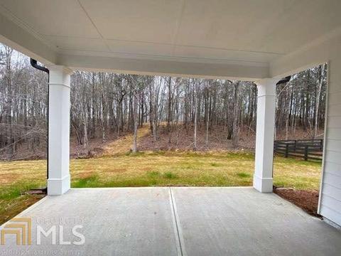 231 Greystone Ct, Winder, GA 30680 photo 8