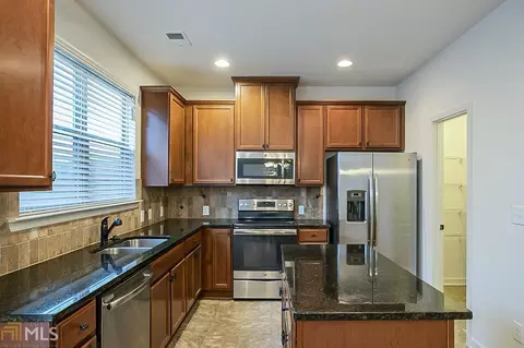 5604 Radford Loop, Fairburn, GA 30213 photo 4