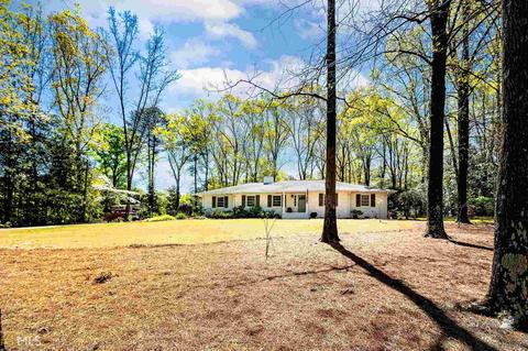 332 Pine Cir, Monroe, GA 30655 photo 2
