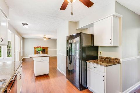 3911 E Meadow Dr, Duluth, GA 30096 photo 7