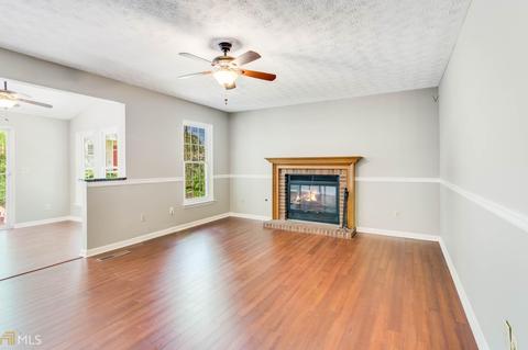 3911 E Meadow Dr, Duluth, GA 30096 photo 4