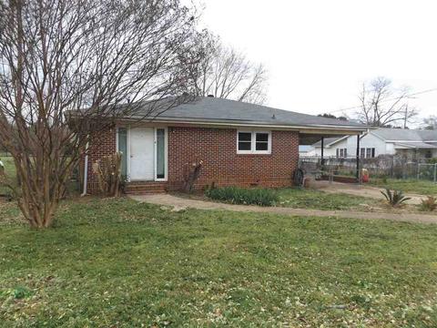 207 Laurel Ave, Comer, GA 30629 photo 2