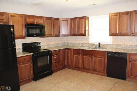 58 Hamilton Dr, Lagrange, GA 30240 photo 8