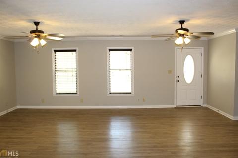 58 Hamilton Dr, Lagrange, GA 30240 photo 3