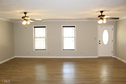 58 Hamilton Dr, Lagrange, GA 30240 photo 2