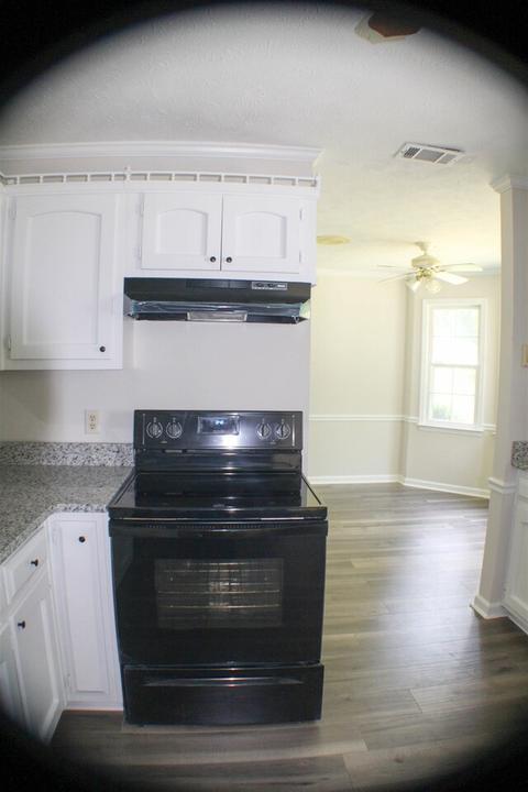 129 Brittney Ln, Lagrange, GA 30240 photo 17