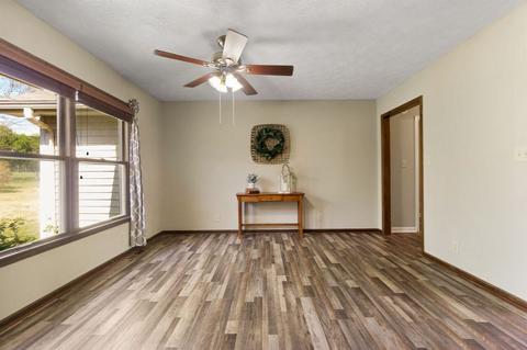 595 Five Points Rd, Milner, GA 30257 photo 14