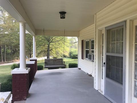 3070 Blanton Mill Rd, Williamson, GA 30292 photo 4