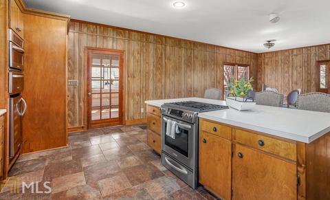 700 Pea Ridge Rd, Cornelia, GA 30531 photo 12