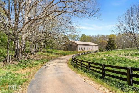 700 Pea Ridge Rd, Cornelia, GA 30531 photo 2
